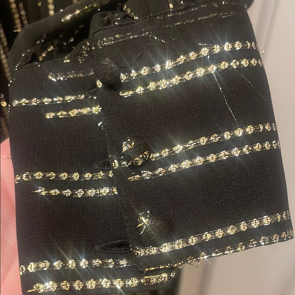 Black and Gold Plunge Neck Bishop Sleeve Evening Dress - Picture 4 of 15